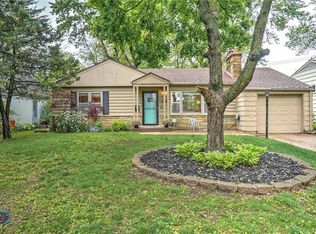 8356 Locust St, Kansas City, MO 64131