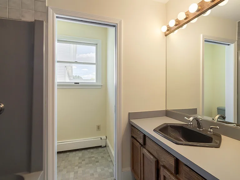 99 Garfield Ave #1 — Photo 16