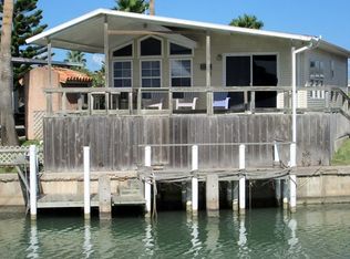705 E Clam Cir, Port Isabel, TX 78578
