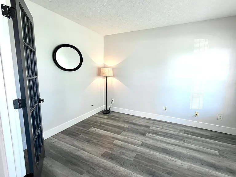 First floor study / office, with large windows for a bright and cheerful environment from which to work, play or study!