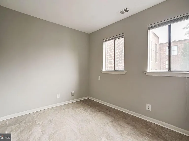 1077 Paper Mill Ct NW — Photo 11