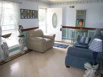 5th image of 3411 Elmwood Dr