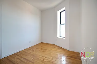 Rented by Next Door Realty NYC