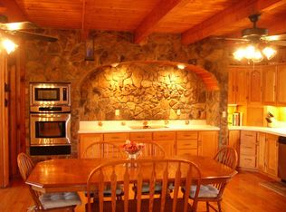 100 Rolling Hills Dr, Erwin, TN 37650