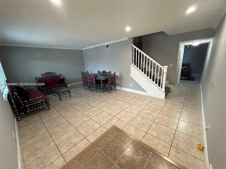 29 Madrid Ln #8-9 — Photo 4