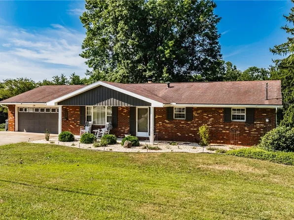 6421 Dupont Rd, Washington, WV 26181