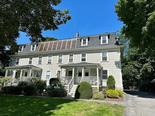 10 Green St #12A, Medfield, MA 02052