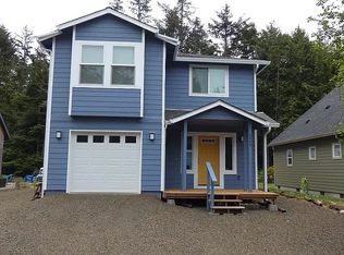 9449 Section Line St, Rockaway Beach, OR 97136