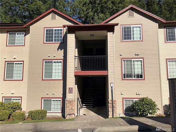 4th image of 25025 SE Klahanie Blvd APT A203