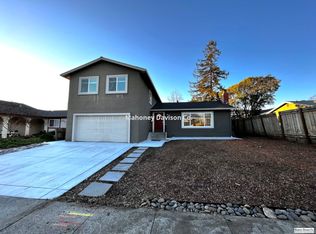 1645 Jeffrey Dr, Petaluma, CA 94954