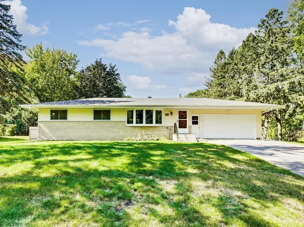 4839 Larson Rd, Shoreview, MN 55126