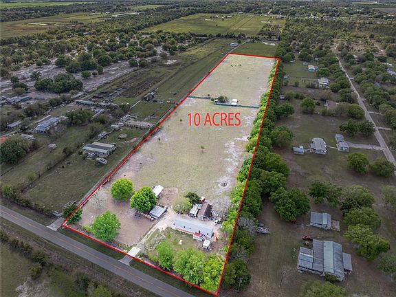 2nd image of 1333 Bluff Hammock Rd