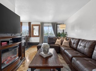1275 Silver Spear Rd #401, Mississauga, ON L4Y2W7