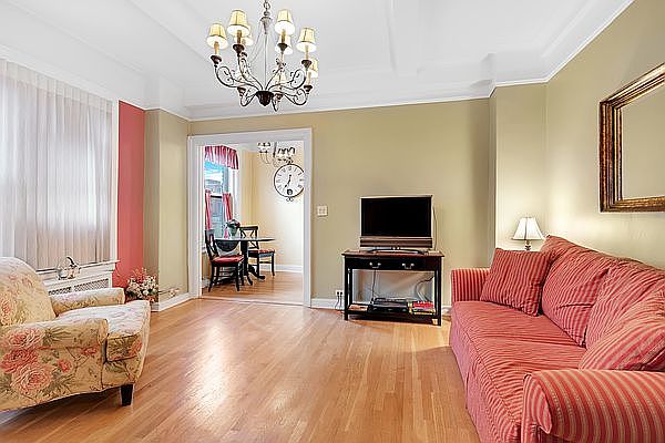 1st image of 25 W 64th St APT 8F