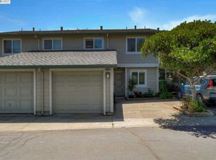 25111 Oakridge Ct, Hayward, CA 94541