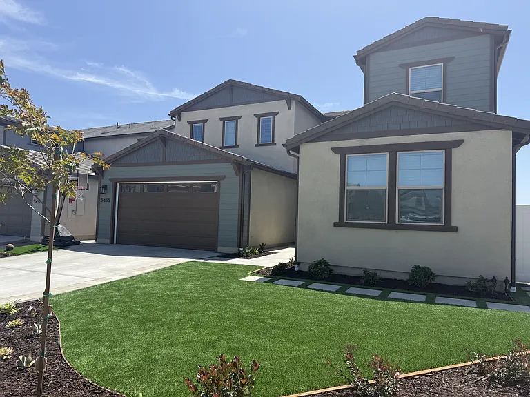 5455 Mae Way — Photo 1