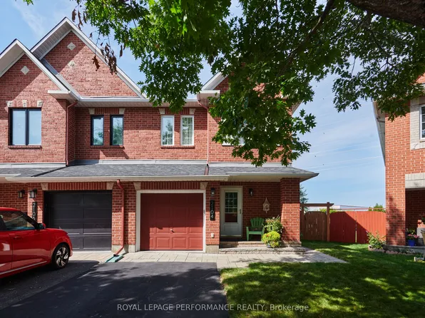 2104 Liska St, Ottawa, ON K4A 4J6