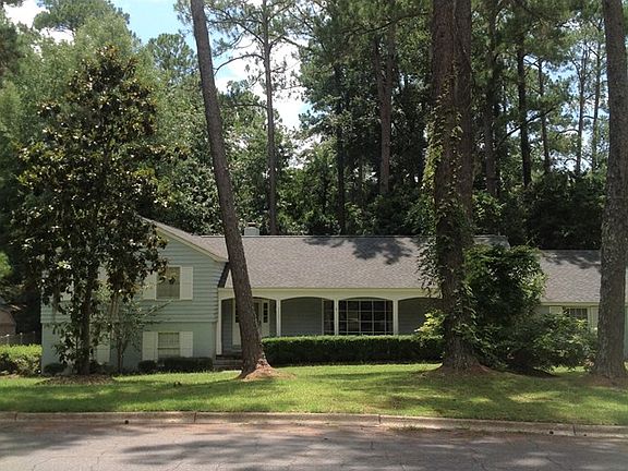 4th image of 2305 Riverhill Dr