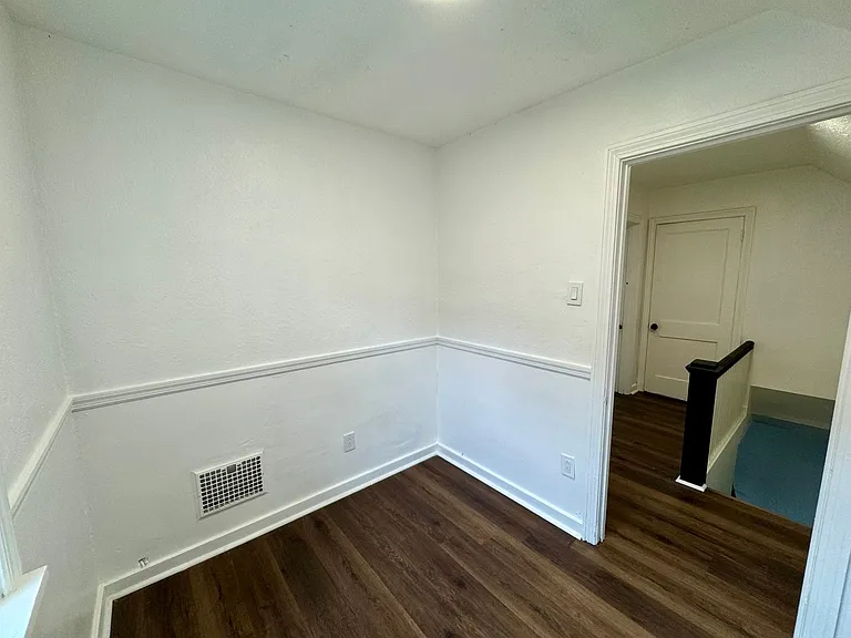 2432 Starkamp St — Photo 39