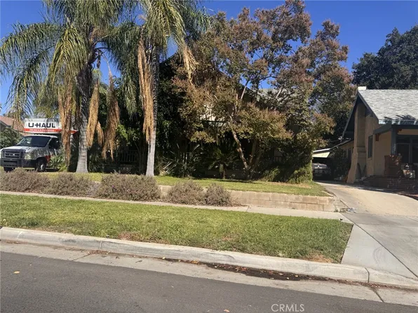 3759 Hoover St, Riverside, CA 92504