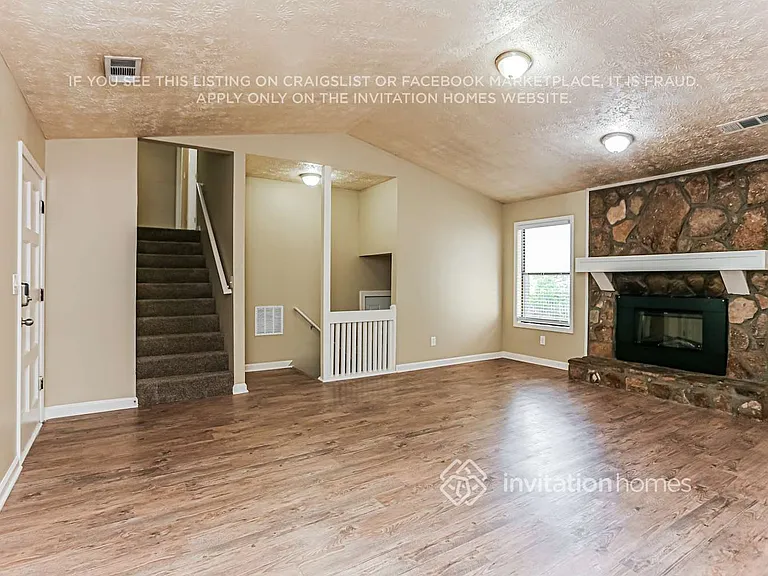 4821 Chapelle Ct — Photo 4