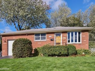 340 Orchard Ter, Roselle, IL 60172