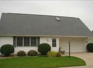 992 Sharon Ct, Middlebury, IN 46540