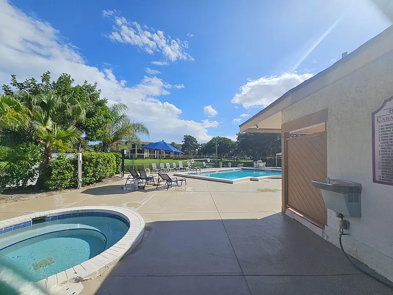 10204 Mangrove Dr #103 — Photo 14
