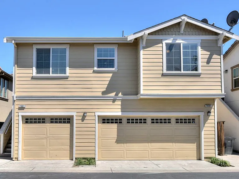 7681 Forest St #B — Photo 2