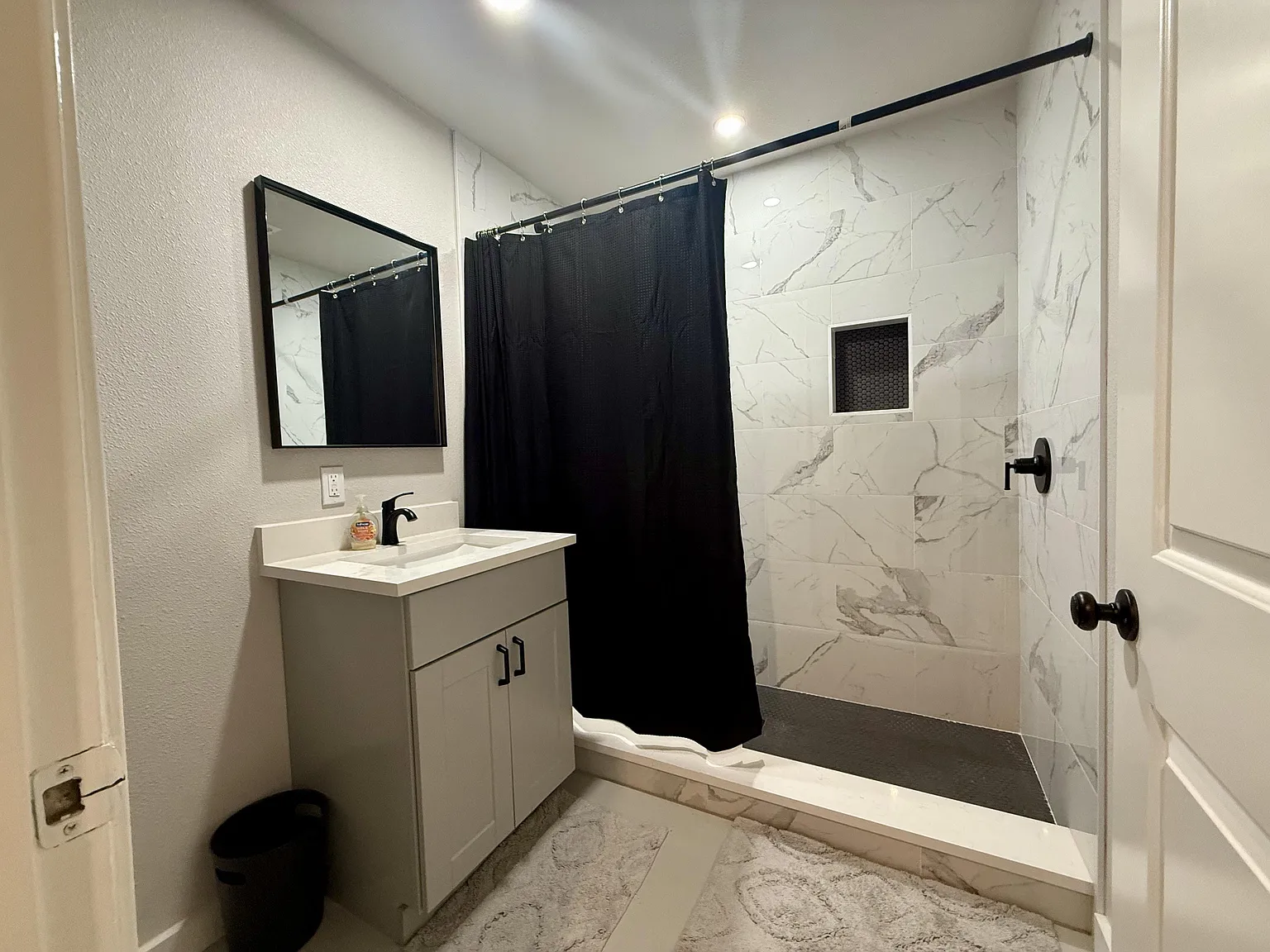 4 bed, 2.5 bath, 2238 sqft, $905 — Photo 3