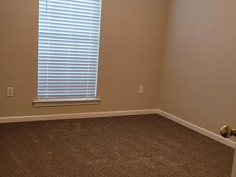 5935 Telford Dr — Photo 13