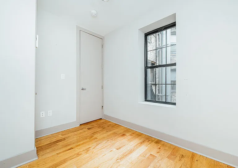 292 Bedford Ave #9 — Photo 7