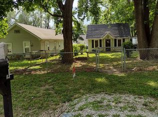 621 S Stewart St, Creve Coeur, IL 61610