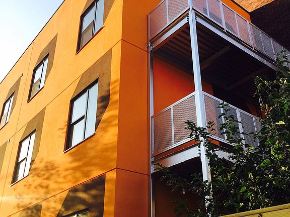 5th image of 366 Throop Ave #13