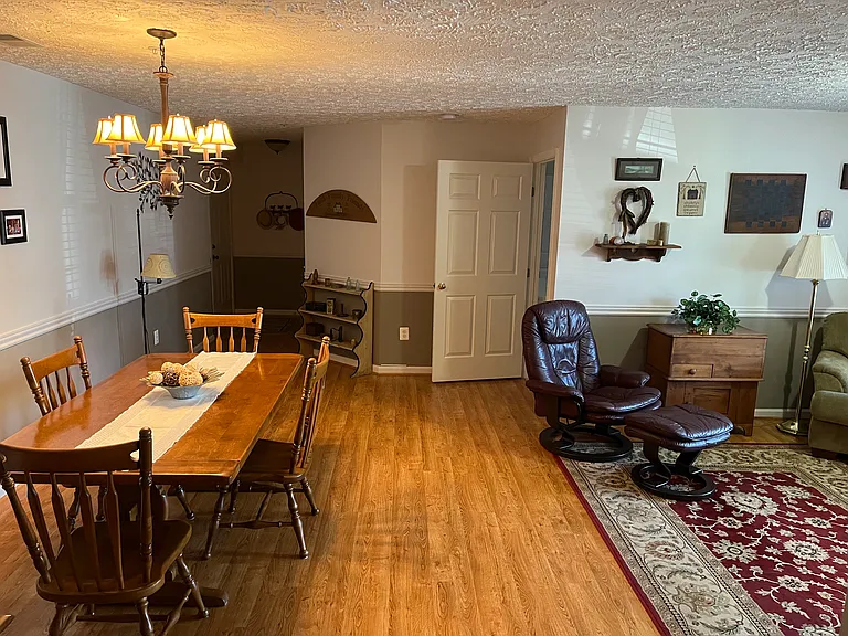 9575 Shirewood Ct #9575 — Photo 5