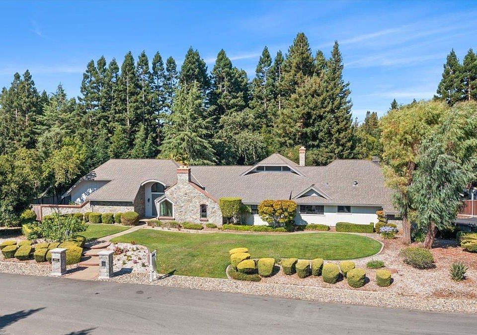 1st image of 14662 Stonebridge Dr