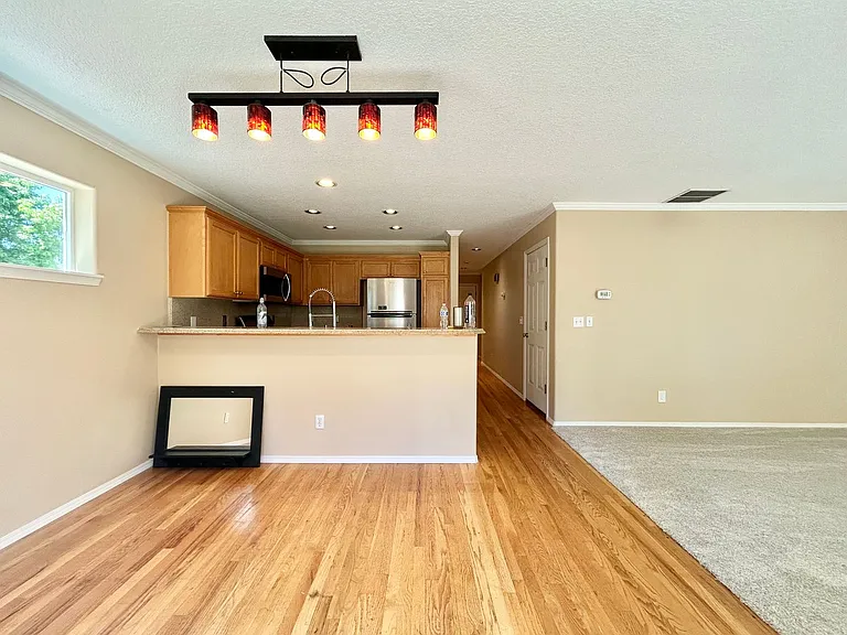 1218 NE Kinney St — Photo 19