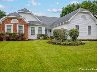 201 Southwick Ln, Schaumburg, IL 60173