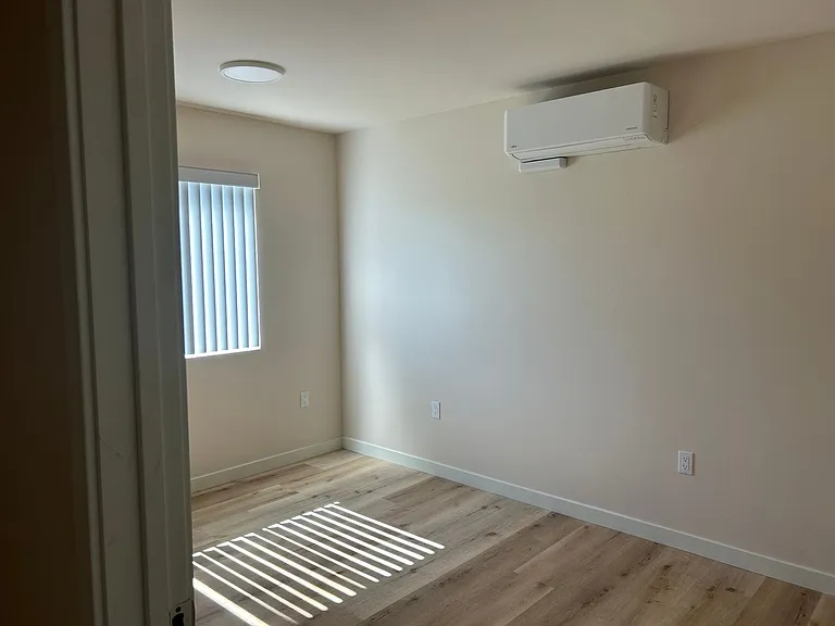 203 Willie James Jones Ave — Photo 28
