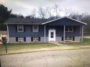 122 Pine Ln, Barnesville, OH 43713