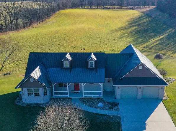 19409 Mud Lake St, Cassopolis, MI 49031