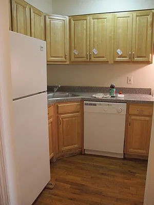 Rented by Aidonis Realty | media 14