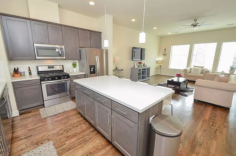 1st image of 1026 Green Kensington Dr