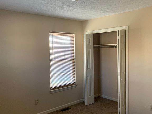 2nd image of 106 Jefferson St APT B