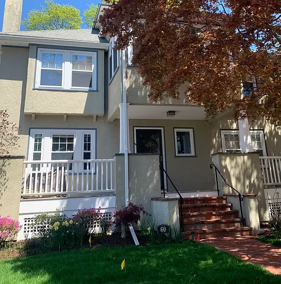 60 Oakwood Rd #1 — Photo 1