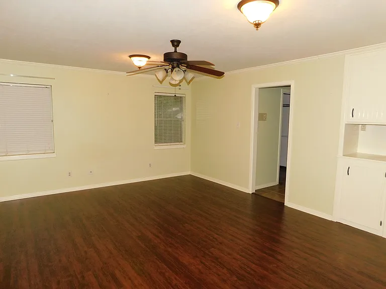 4220 Birdwell Dr — Photo 10