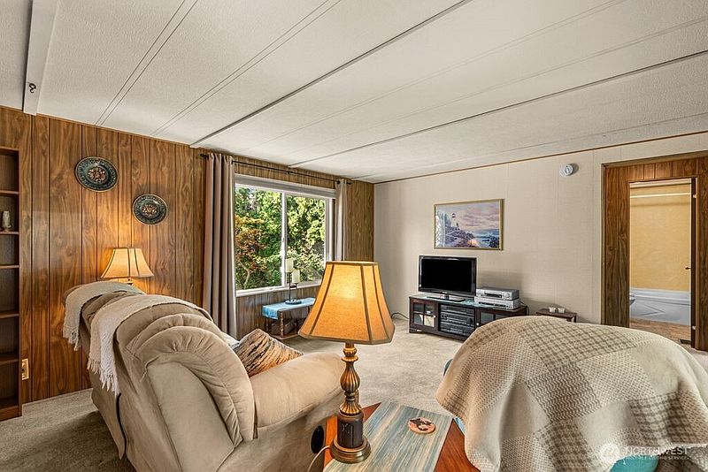 4th image of 1642 Antles Avenue