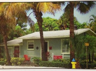 110 31st St, Holmes Beach, FL 34217