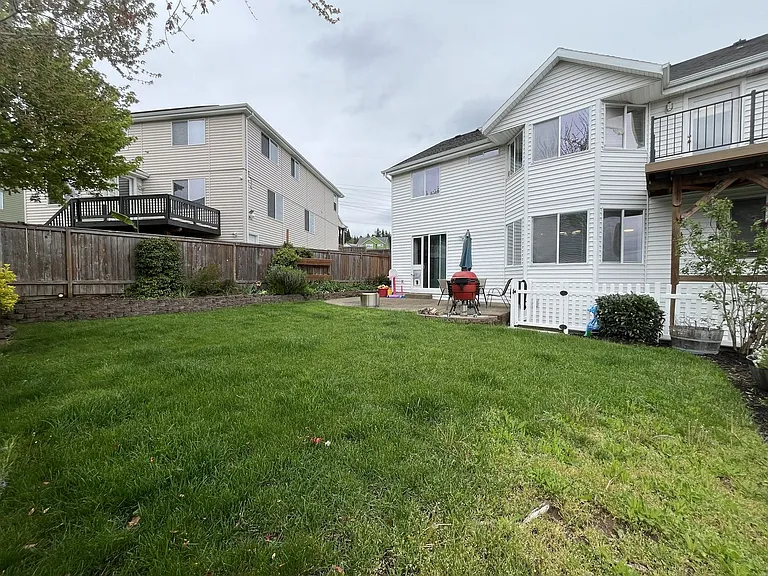 14199 SW Tewkesbury Dr — Photo 67