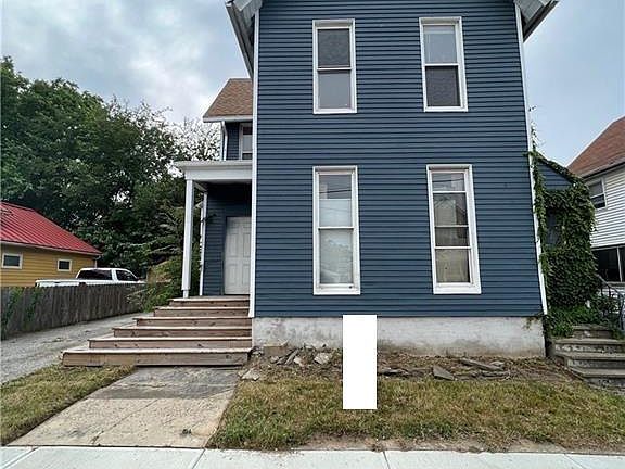 2nd image of 1440 W 50th St